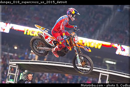 dungey_018_supercross_us_2015_detroit.jpg
