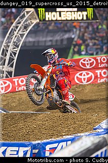 dungey_019_supercross_us_2015_detroit.jpg