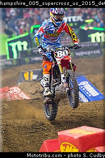 hampshire_005_supercross_us_2015_detroit.jpg