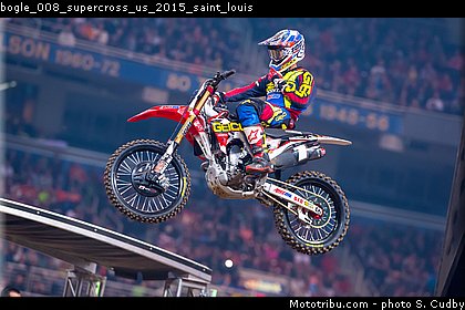 bogle_008_supercross_us_2015_saint_louis.jpg