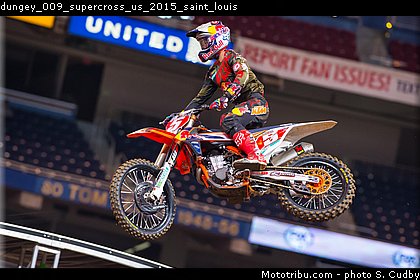 dungey_009_supercross_us_2015_saint_louis.jpg
