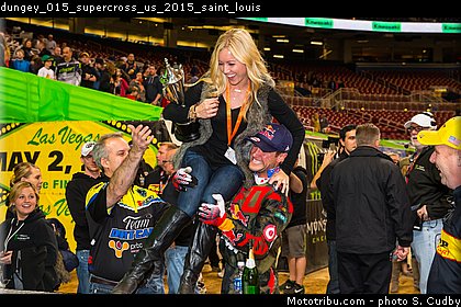 dungey_015_supercross_us_2015_saint_louis.jpg