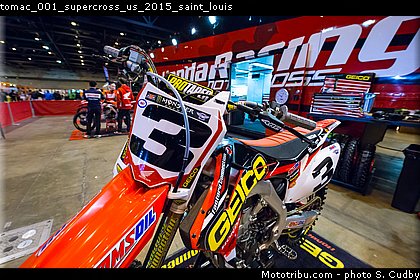tomac_001_supercross_us_2015_saint_louis.jpg