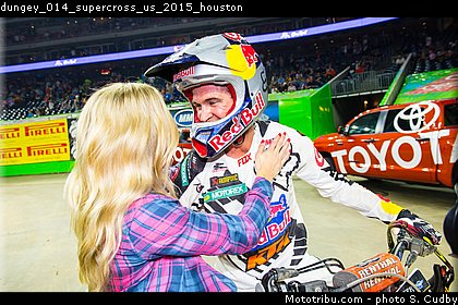 dungey_014_supercross_us_2015_houston.jpg