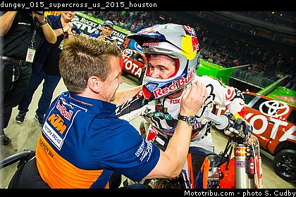 dungey_015_supercross_us_2015_houston.jpg