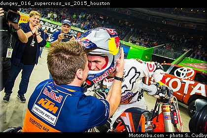 dungey_016_supercross_us_2015_houston.jpg