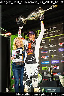 dungey_018_supercross_us_2015_houston.jpg