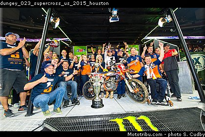 dungey_023_supercross_us_2015_houston.jpg