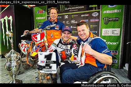 dungey_024_supercross_us_2015_houston.jpg
