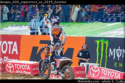 dungey_028_supercross_us_2015_houston.jpg