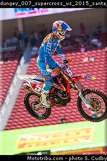 dungey_007_supercross_us_2015_santa_clara.jpg