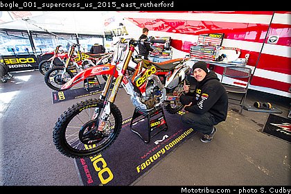 bogle_001_supercross_us_2015_east_rutherford.jpg