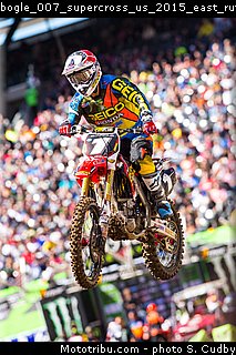 bogle_007_supercross_us_2015_east_rutherford.jpg