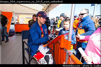 dungey_004_supercross_us_2015_east_rutherford.jpg