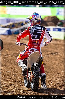 dungey_008_supercross_us_2015_east_rutherford.jpg