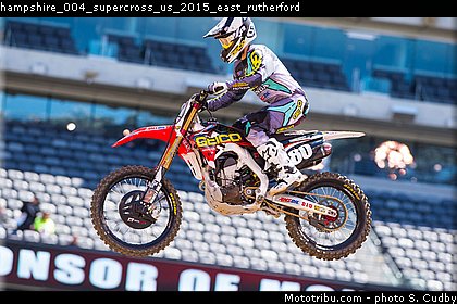 hampshire_004_supercross_us_2015_east_rutherford.jpg