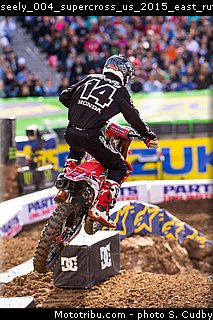 seely_004_supercross_us_2015_east_rutherford.jpg