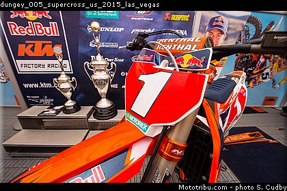 dungey_005_supercross_us_2015_las_vegas.jpg