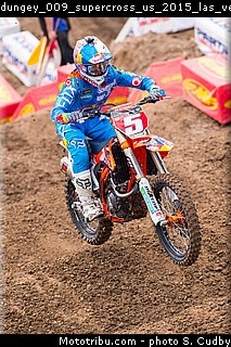 dungey_009_supercross_us_2015_las_vegas.jpg