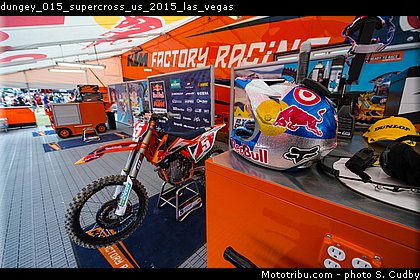 dungey_015_supercross_us_2015_las_vegas.jpg
