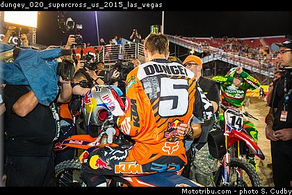 dungey_020_supercross_us_2015_las_vegas.jpg