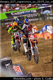 dungey_027_supercross_us_2015_las_vegas.jpg