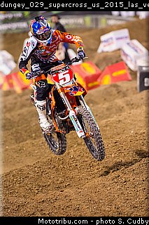 dungey_029_supercross_us_2015_las_vegas.jpg