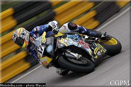 andrews_002_macao_2012.jpg