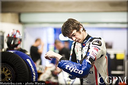 cummins_001_macao_2012.jpg
