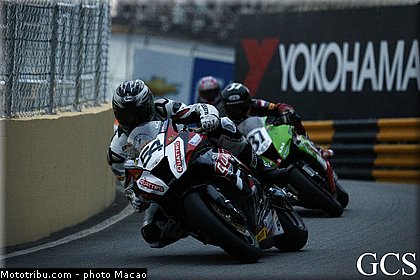 henegan_002_macao_2012.jpg
