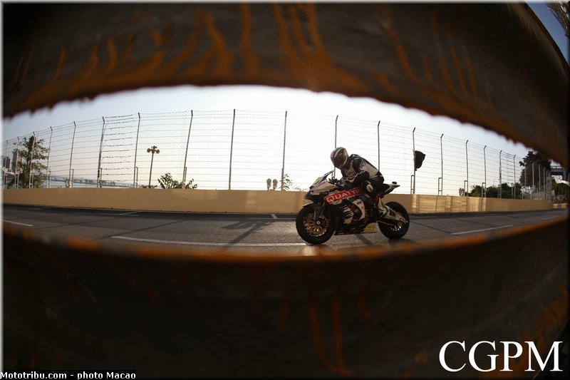 heneghan_001_gp_macau_2013