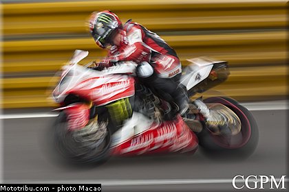hutchinson_004_gp_macau_2013.jpg