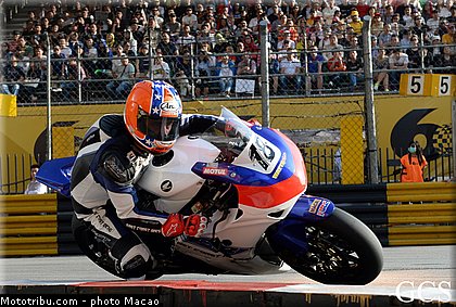 johnston_003_gp_macau_2013.jpg