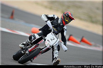 thain_001_scorpion_master_2013_circuit_paul_ricard.jpg