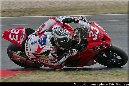 team_louit_moto_33_003_endurance_2013_allemagne_oschersleben.jpg