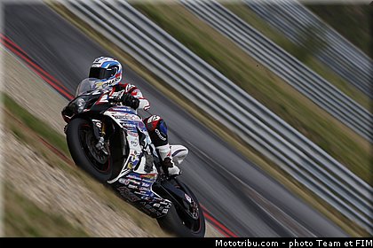 r2cl_001_endurance_2013_allemagne_oschersleben.jpg