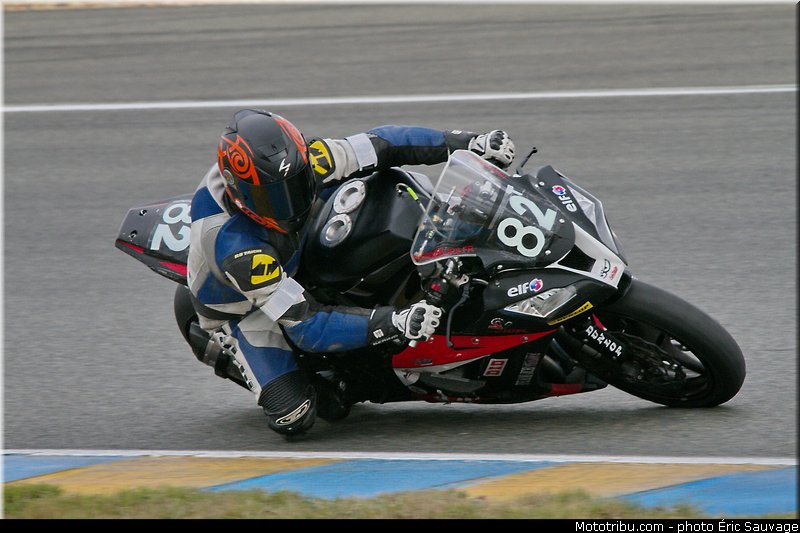 team_acceleration_001_endurance_2013_france_24h_du_mans_moto