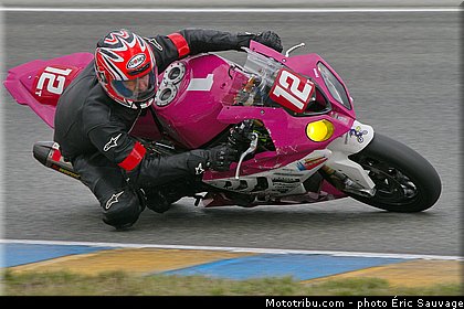 team_esperanza_002_endurance_2013_france_24h_du_mans_moto.jpg
