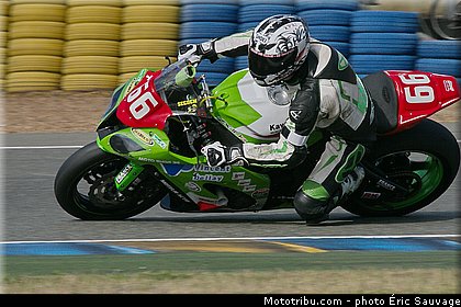 team_sarazin_003_endurance_2013_france_24h_du_mans_moto.jpg