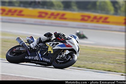 bmw_002_endurance_2013_france_24h_du_mans_moto.jpg