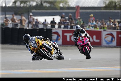 dunlop_009_endurance_2013_france_24h_du_mans_moto.jpg