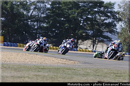 junior_team_004_endurance_2013_france_24h_du_mans_moto.jpg
