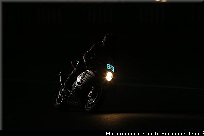 motobox_002_endurance_2013_france_24h_du_mans_moto.jpg