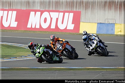 motobox_004_endurance_2013_france_24h_du_mans_moto.jpg