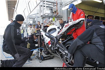 motors_events_018_endurance_2013_france_24h_du_mans_moto.jpg