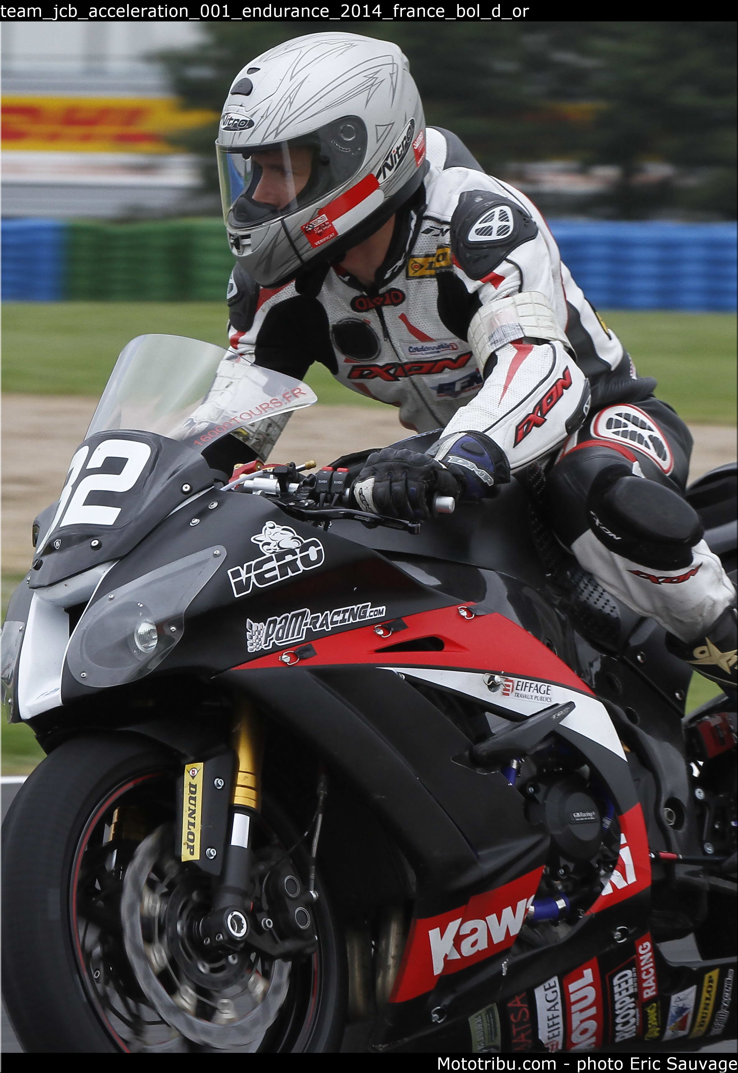 team_jcb_acceleration_001_endurance_2014_france_bol_d_or
