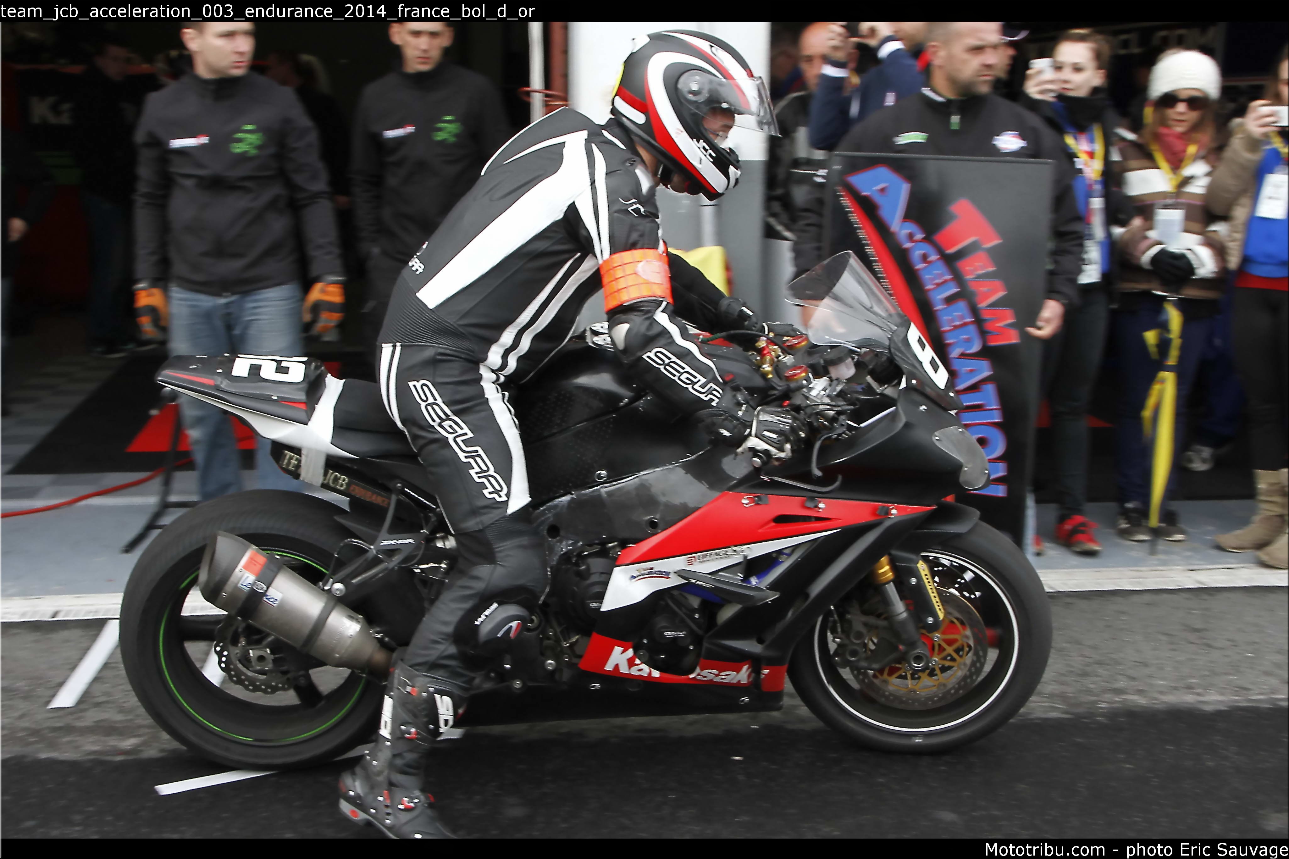 team_jcb_acceleration_003_endurance_2014_france_bol_d_or