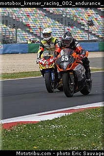motobox_kremer_racing_002_endurance_2014_france_bol_d_or.jpg