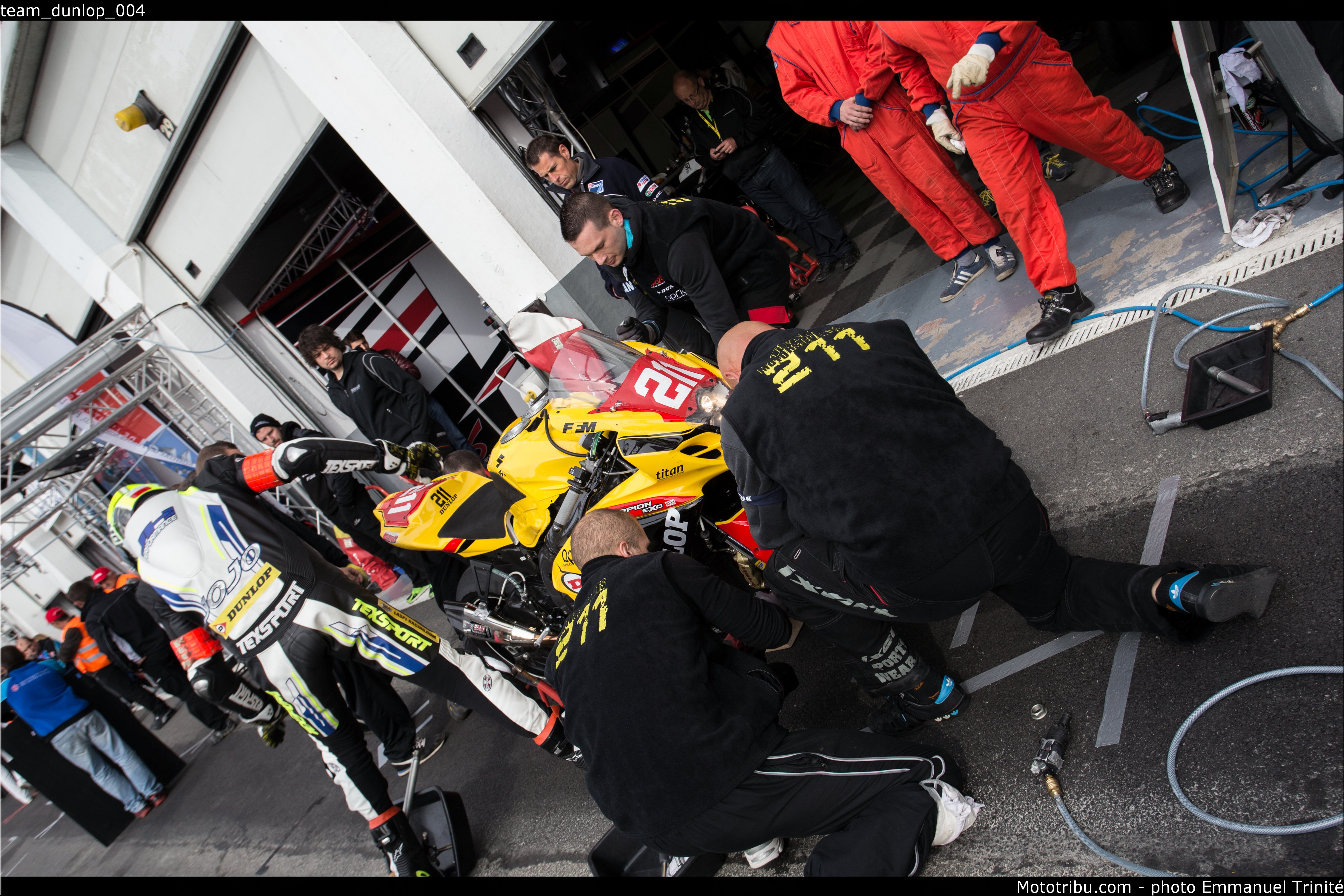 team_dunlop_004