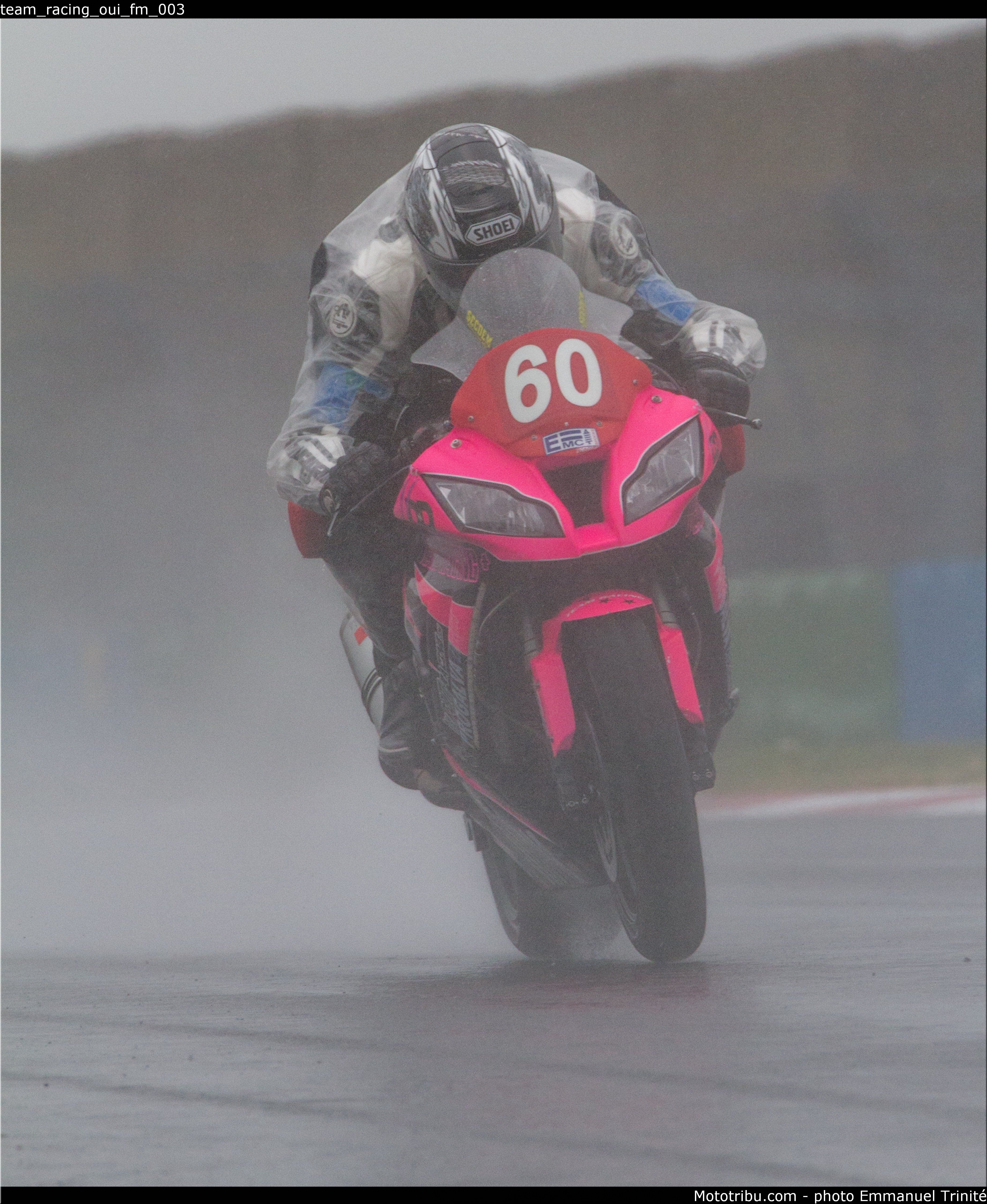 team_racing_oui_fm_003